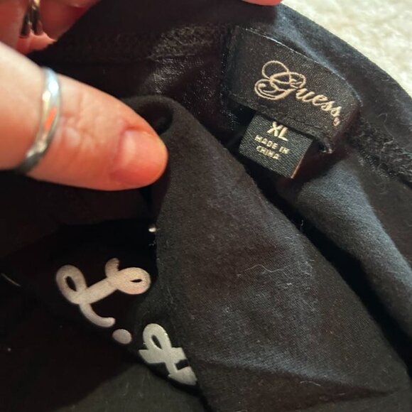 LA Guess T shirt - Picture 3 of 3